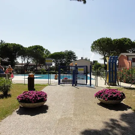 דירה Villaggio Azzurro ביביונה